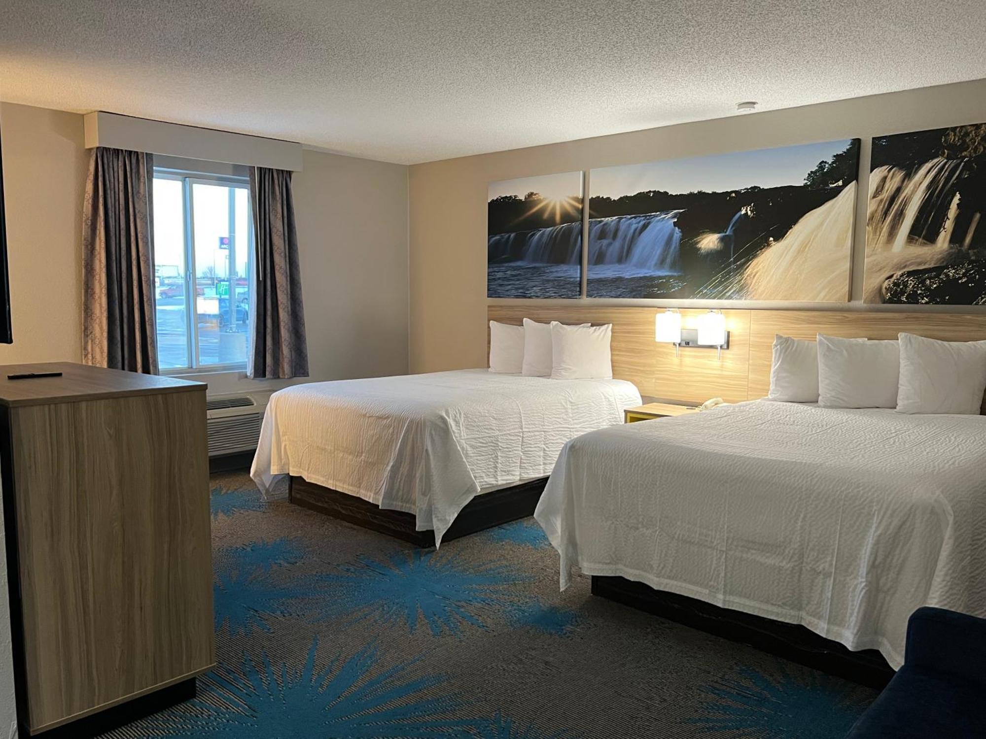 Days Inn By Wyndham Jamestown Εξωτερικό φωτογραφία