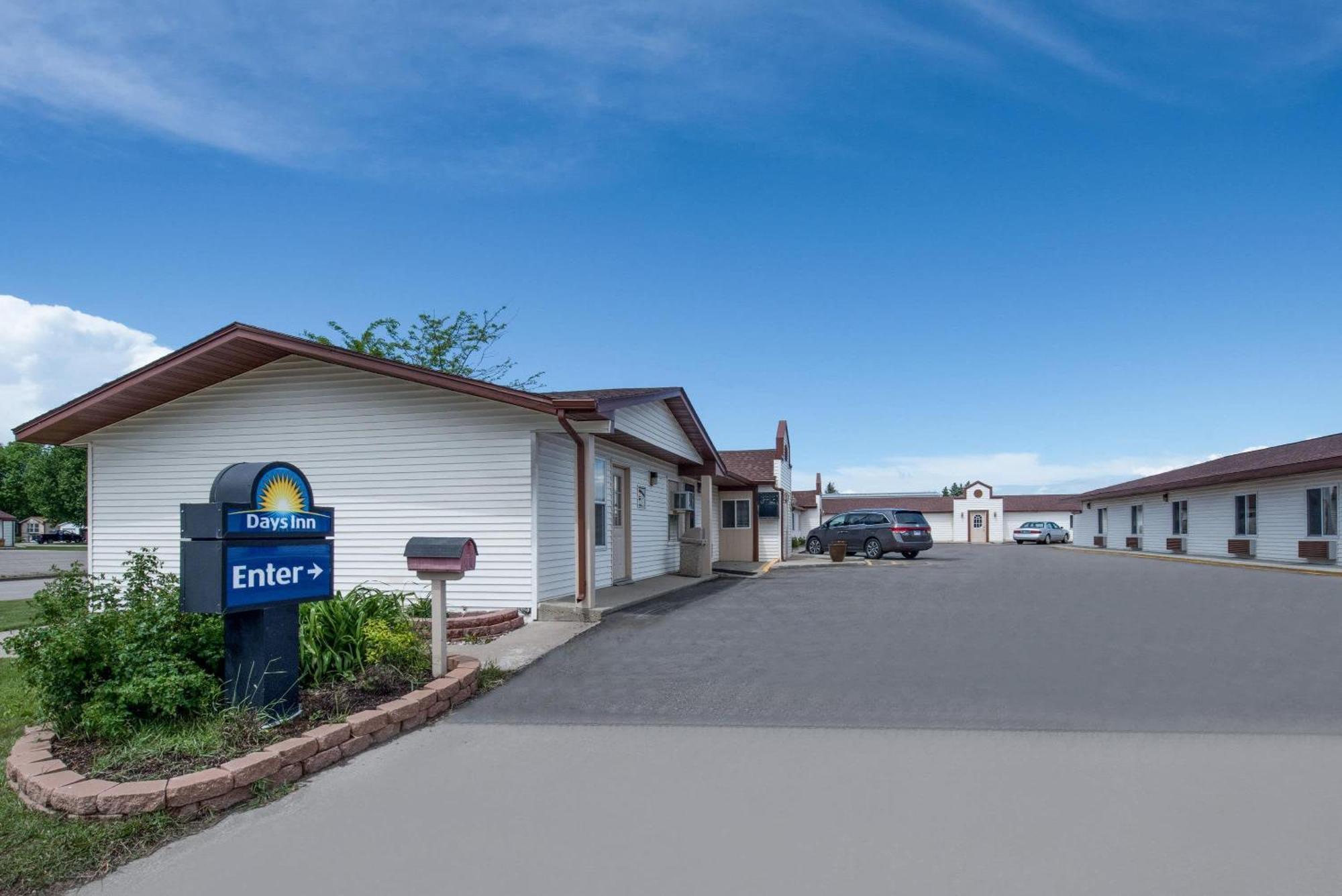 Days Inn By Wyndham Jamestown Εξωτερικό φωτογραφία